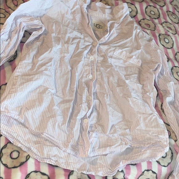 Button up top - Picture 3 of 3